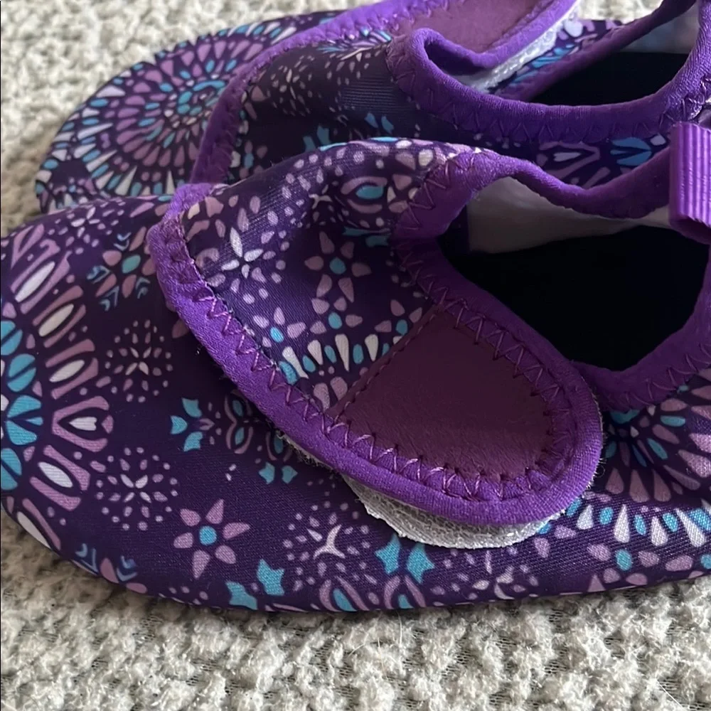 Kids Purple Patterned Slip-On Water Shoes